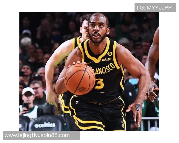 克莱空切未能命中半空篮引发争议疑似遭对手推搡不满摊手抗议