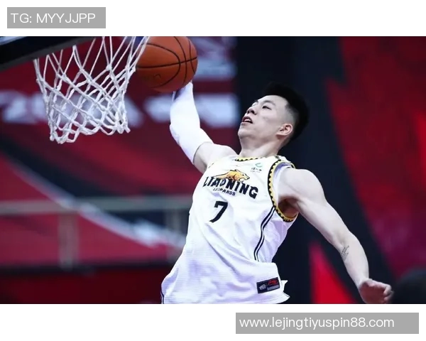 太阳疯狂拼抢前场篮板半场17个是鹈鹕两倍有余